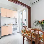 Apartman Augusto42 - A Due Passi Da Stadio E Mostra - 2 Bagni - Garage E Metro Sotto Casa Nápoly